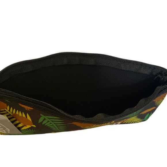 NWT Kauri Kiwi & Silver Fern New Zealand Padded Pencil Case Zipper - Picture 4 of 5